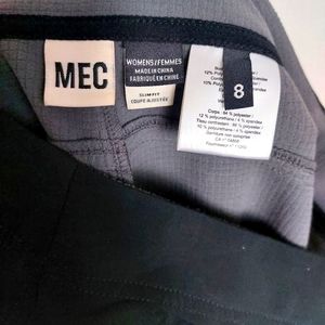 MEC Womens Pants Size 8 Slimfit Dark Grey - Black